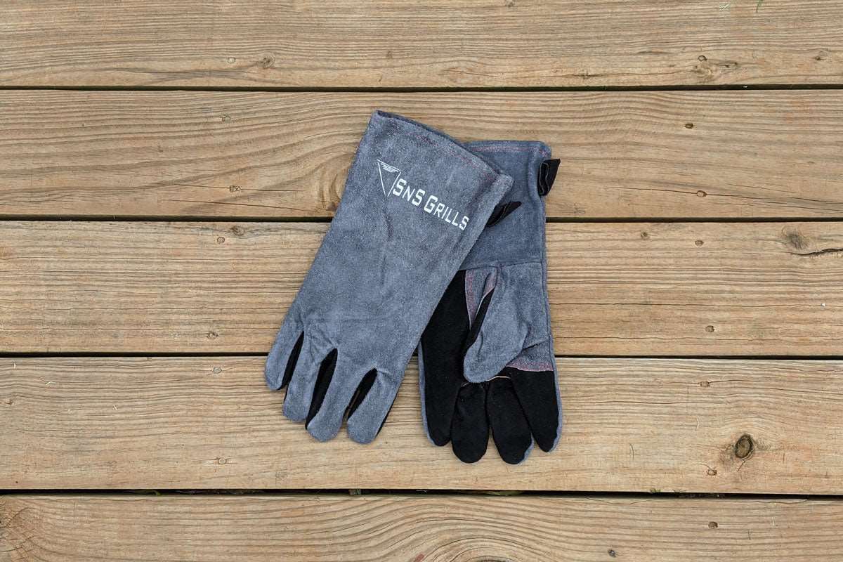 Whether you're spinning your EasySpin™ Grill Grate to get the perfect sear or handling hot coals, you'll want to reach for these SnS Grills branded gloves first!