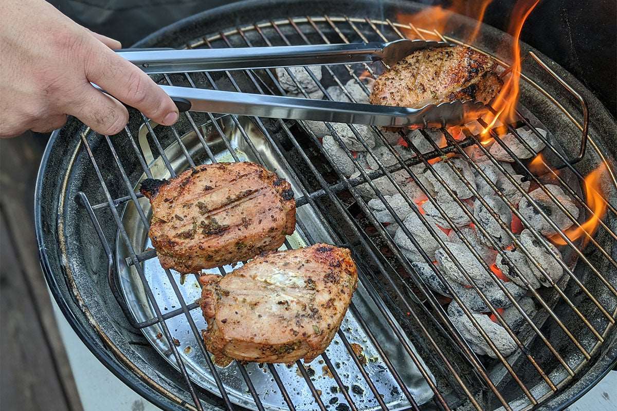 This 7-piece set of professional-quality tools is equipped with all the essentials to provide the most comfortable cooking experience.